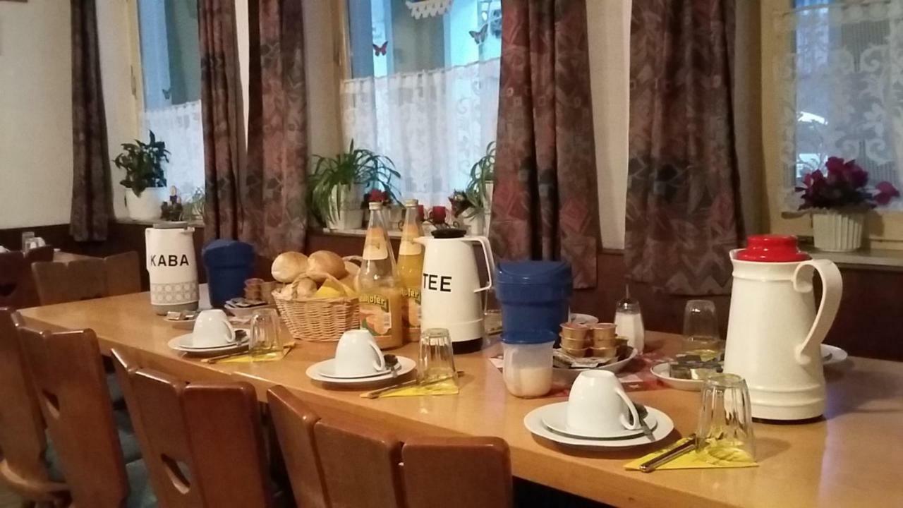 Hotel Bayerischer Hof Wiesau Buitenkant foto